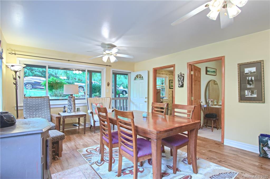 2066 Summer Road Hendersonville, NC 28792 - Photo 18 of 38 Gallery Image 18