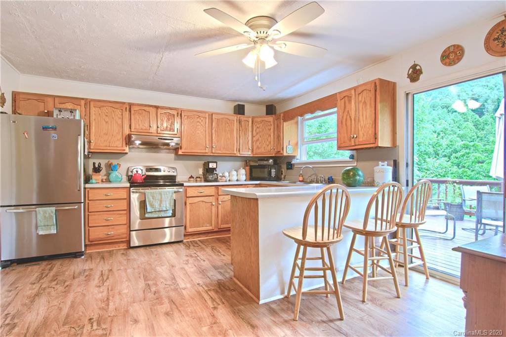 2066 Summer Road Hendersonville, NC 28792 - Photo 21 of 38 Gallery Image 21