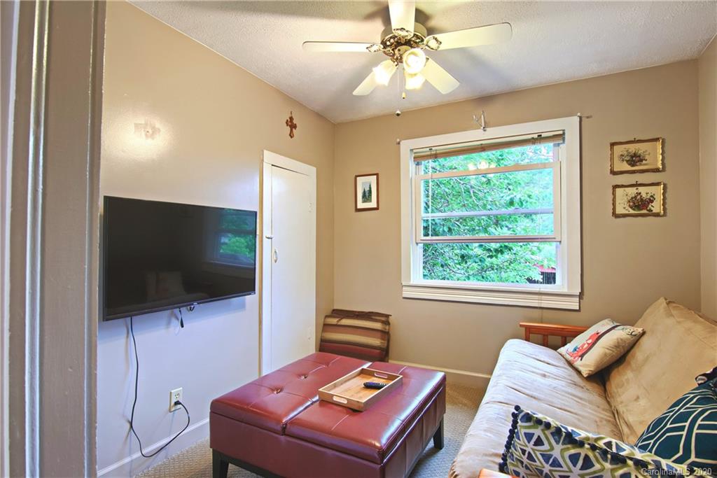 2066 Summer Road Hendersonville, NC 28792 - Photo 25 of 38 Gallery Image 25