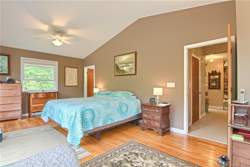 2066 Summer Road Hendersonville, NC 28792 - Photo 29 of 38 Gallery Image 29