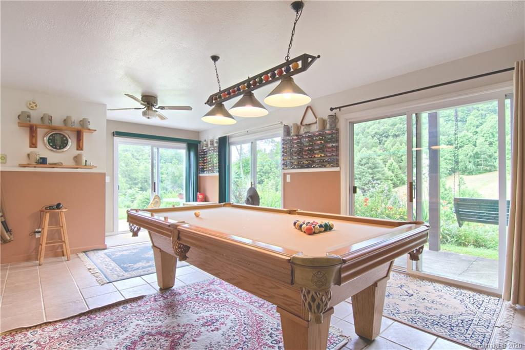 2066 Summer Road Hendersonville, NC 28792 - Photo 34 of 38 Gallery Image 34