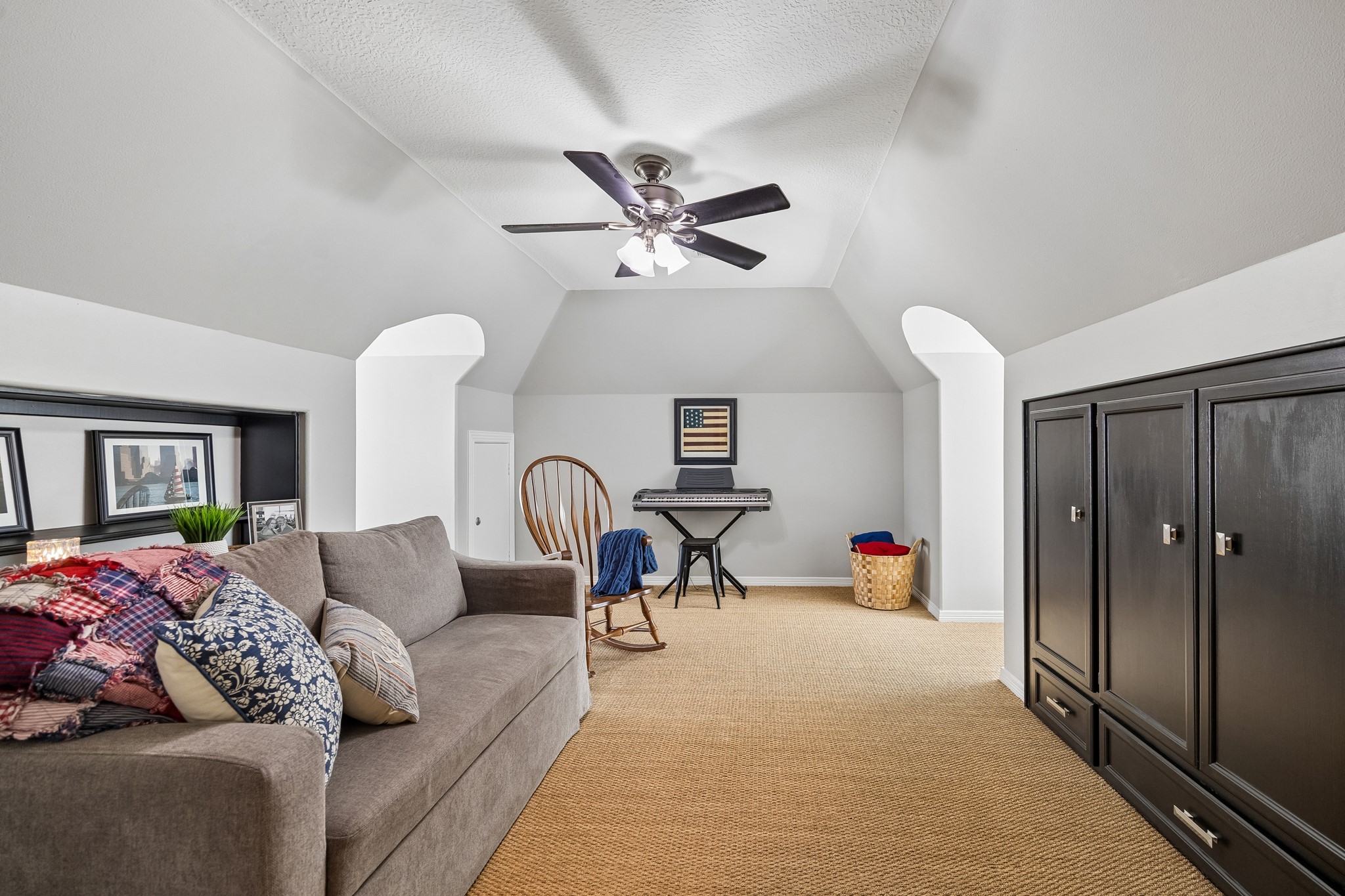 5918 Center Ct Drive Spring, TX 77379 - Photo 25 of 32 a living room with furniture a chandelier and a window
