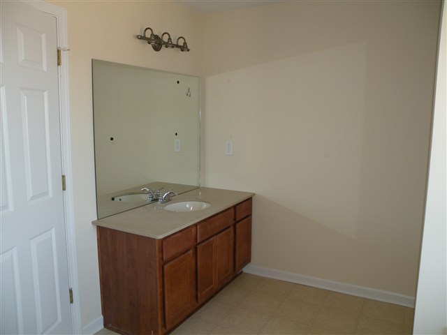100 Elmhurst Lane Anderson, SC 29621 - Photo 10 of 13 Gallery Image 10