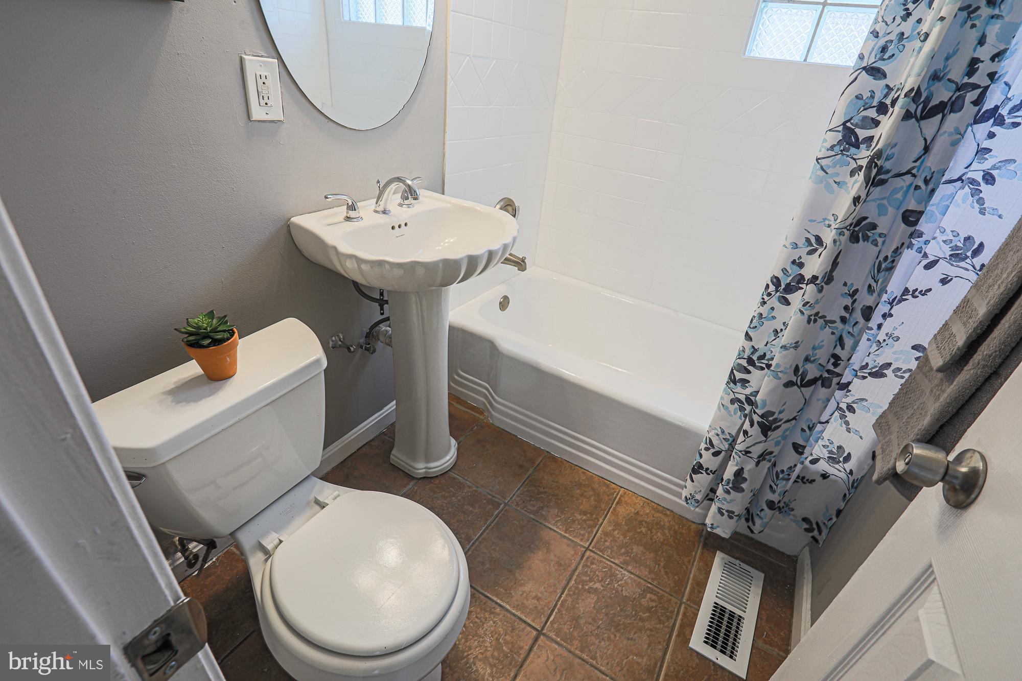 8113 Bullneck Road Baltimore, MD 21222 - Photo 17 of 24