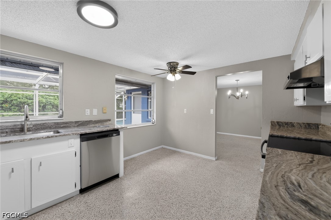 3238 Savage Road Sarasota, FL 34231 - Photo 6 of 35 Gallery Image 6