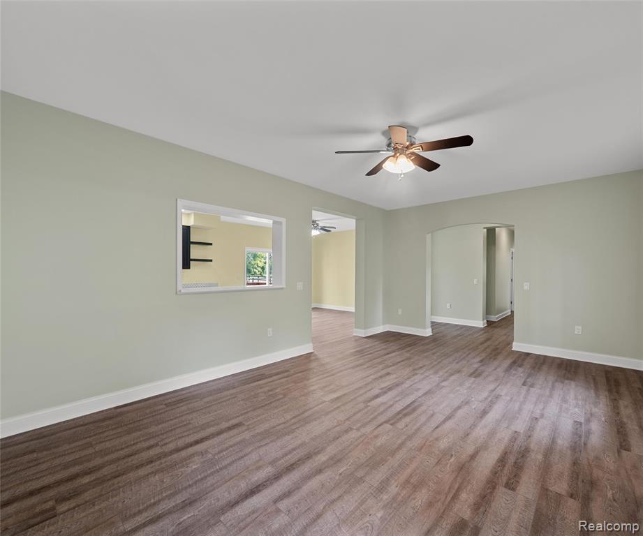 48196 Martz Road Belleville, MI 48111 - Photo 7 of 61