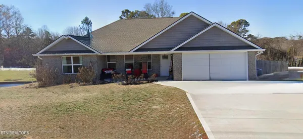 $449,900 | 2081 Strawberry Drive, New Market, TN 37820