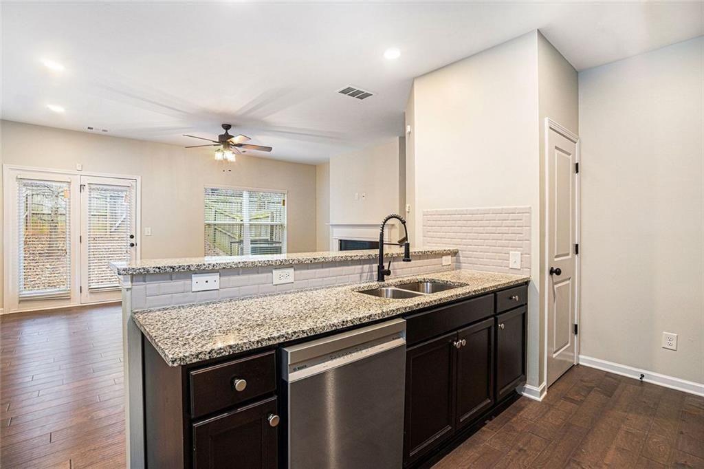 4217 Alden Park Drive Decatur, GA 30035 - Photo 5 of 19