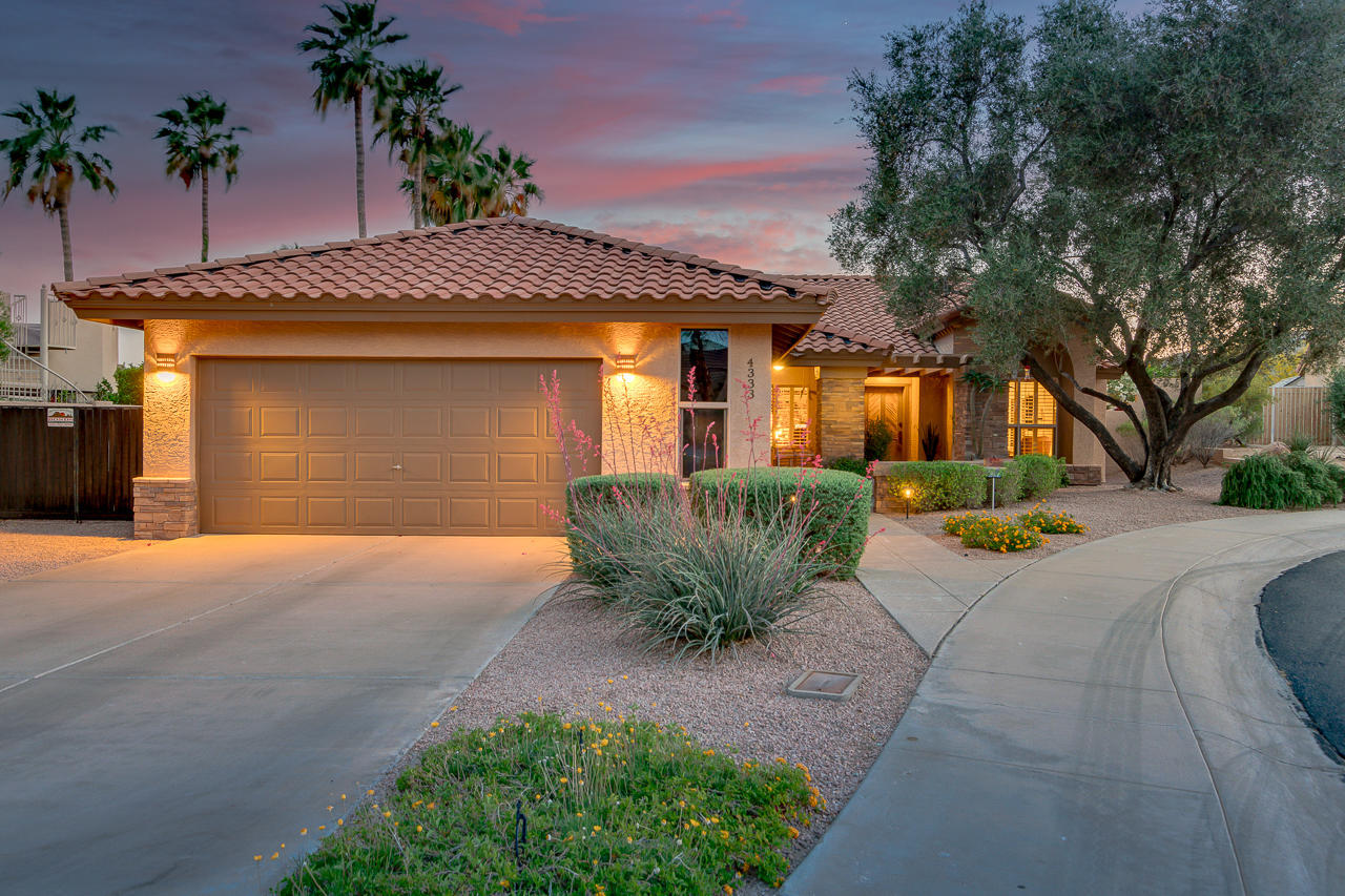 4333 East Boulder Ridge Phoenix, AZ 85044 - Photo 2 of 94 02-Boulder