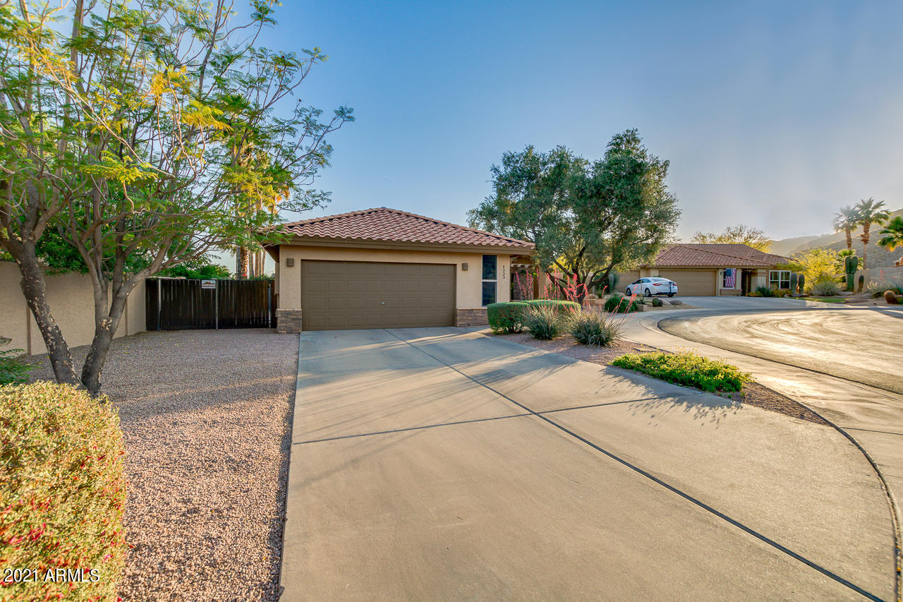 4333 East Boulder Ridge Phoenix, AZ 85044 - Photo 10 of 94 10-Boulder