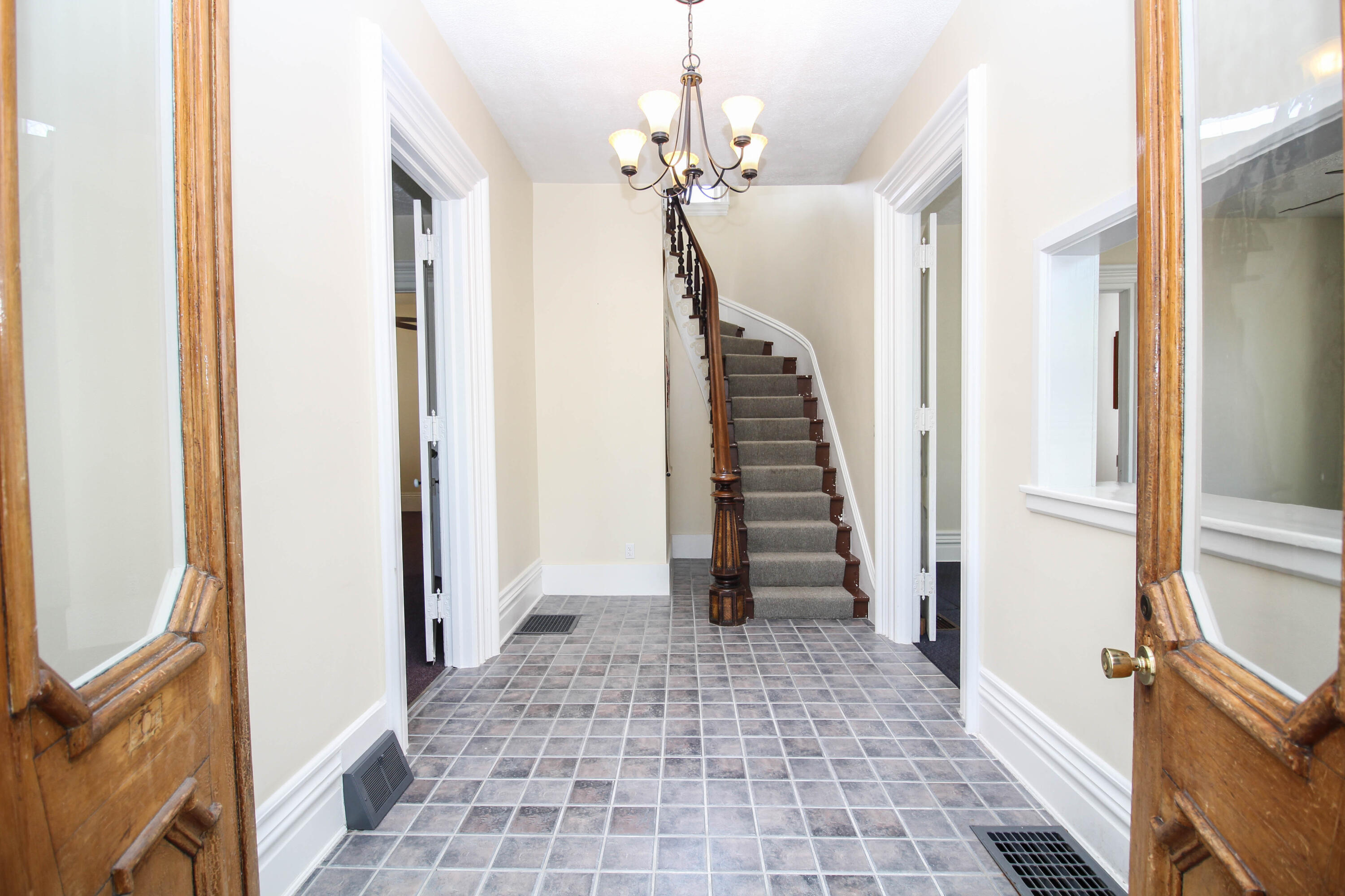 303 North Main Street Three Rivers, MI 49093 - Photo 3 of 21 Main-0039