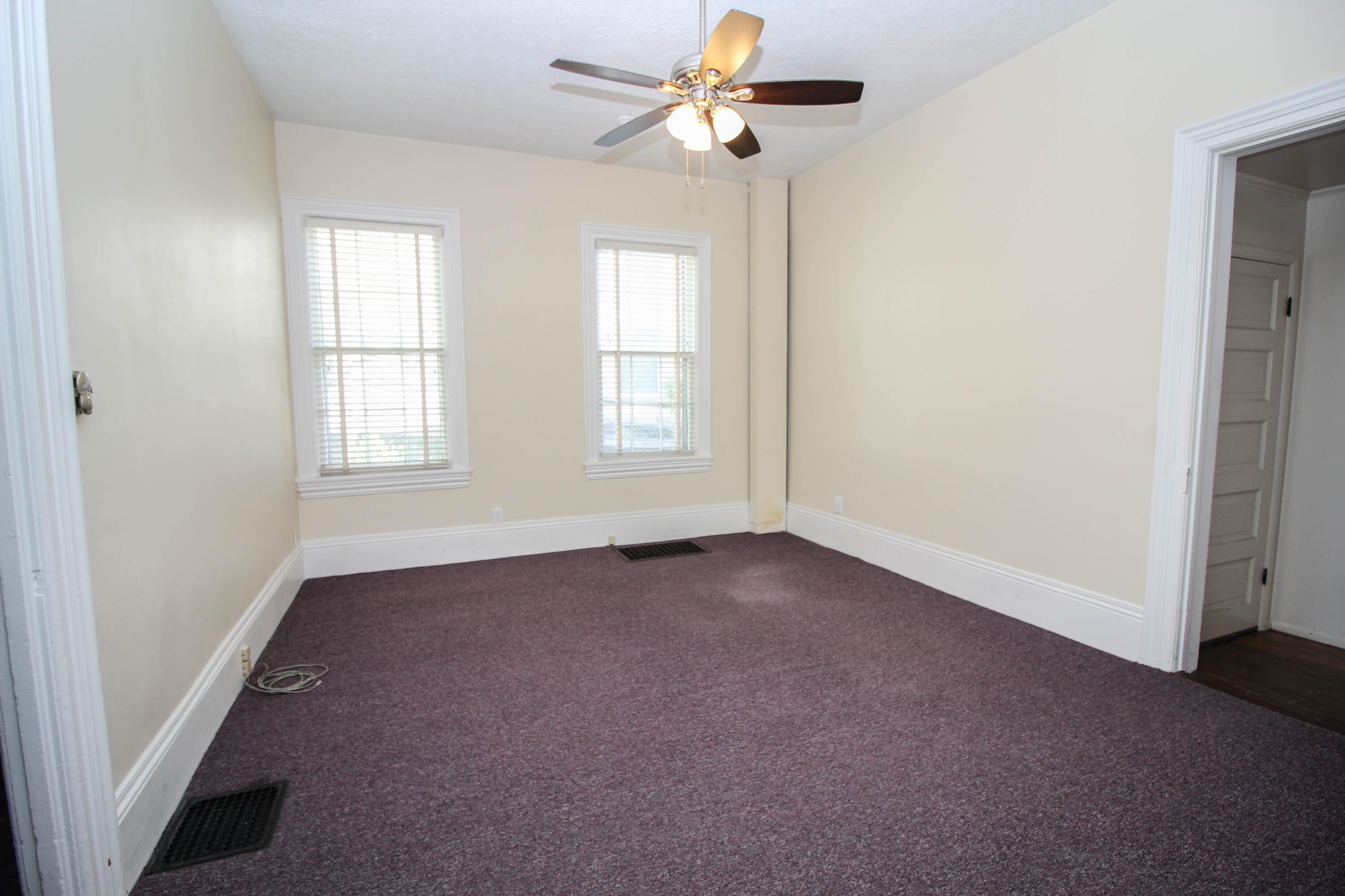 303 North Main Street Three Rivers, MI 49093 - Photo 6 of 21 Main-0043