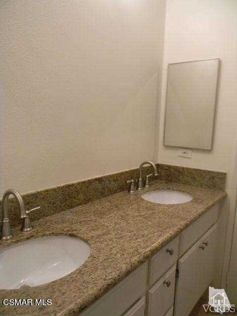 11525 Treeview Court Moorpark, CA 93021 - Photo 10 of 13