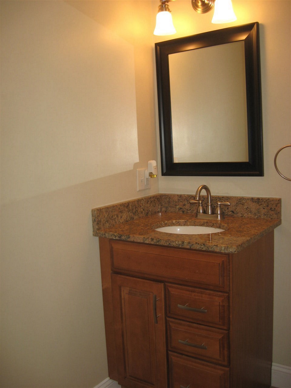 8 Plasic Road, Unit 8 Merrimack, NH 03054 - Photo 9 of 21