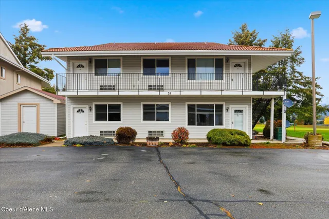 $220,000 | 35 Fairway Drive, Unit C1, Blanchard, ID 83804