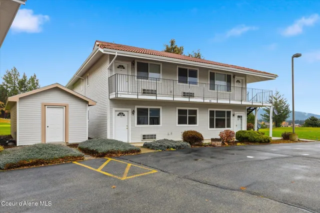 $220,000 | 35 Fairway Drive, Unit C1, Blanchard, ID 83804