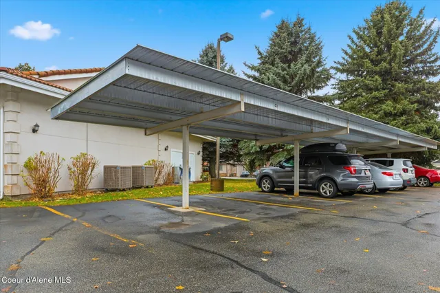 $220,000 | 35 Fairway Drive, Unit C1, Blanchard, ID 83804