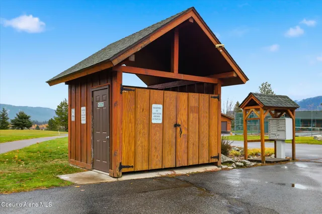 $220,000 | 35 Fairway Drive, Unit C1, Blanchard, ID 83804