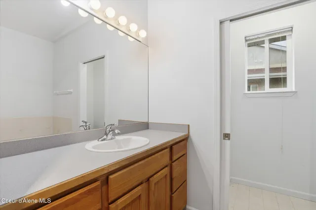 $220,000 | 35 Fairway Drive, Unit C1, Blanchard, ID 83804