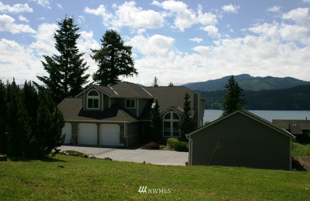 3011 Lakeshore Road Bellingham, WA 98226 - Photo 1 of 1 Gallery Image 1
