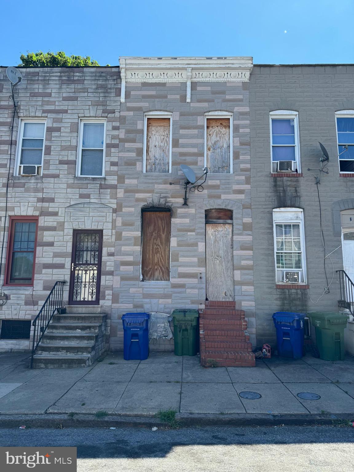307 South Smallwood Street Baltimore, MD 21223 - Photo 2 of 17