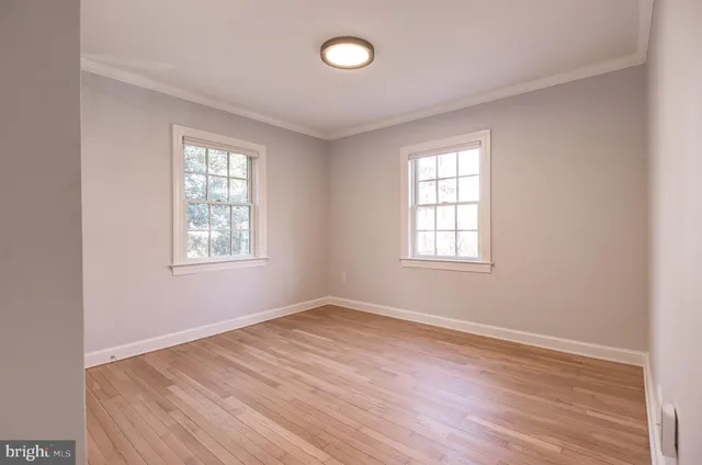 $5,300 | 403 West Rosemary Lane, Falls Church, VA 22046