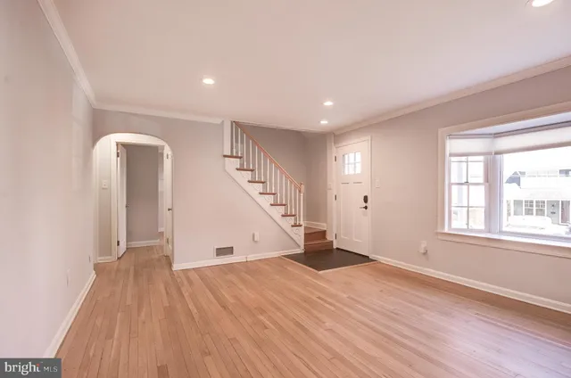 $5,300 | 403 West Rosemary Lane, Falls Church, VA 22046