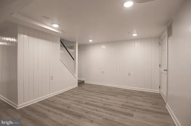 $5,300 | 403 West Rosemary Lane, Falls Church, VA 22046