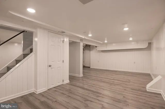 $5,300 | 403 West Rosemary Lane, Falls Church, VA 22046