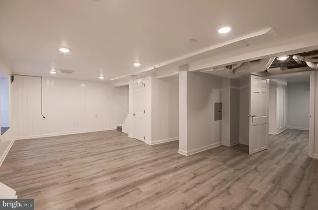 $5,300 | 403 West Rosemary Lane, Falls Church, VA 22046