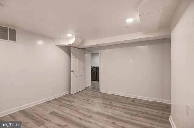 $5,300 | 403 West Rosemary Lane, Falls Church, VA 22046