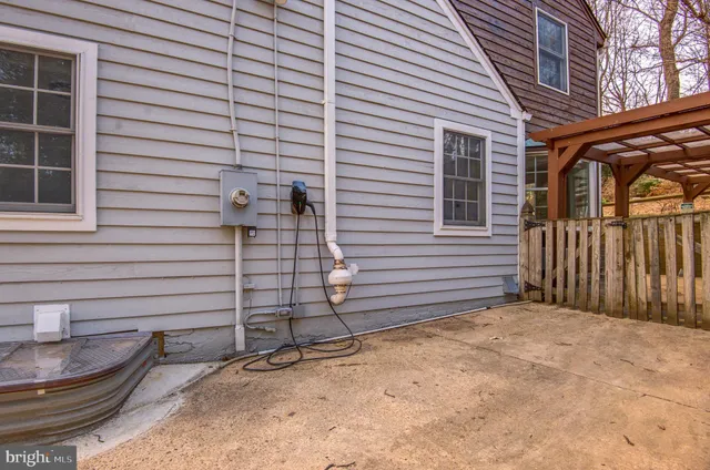 $5,300 | 403 West Rosemary Lane, Falls Church, VA 22046