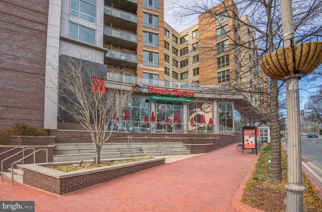 $5,300 | 403 West Rosemary Lane, Falls Church, VA 22046