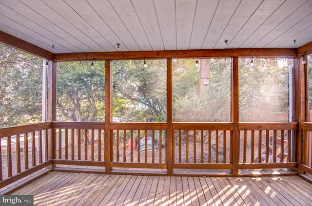 $5,300 | 403 West Rosemary Lane, Falls Church, VA 22046