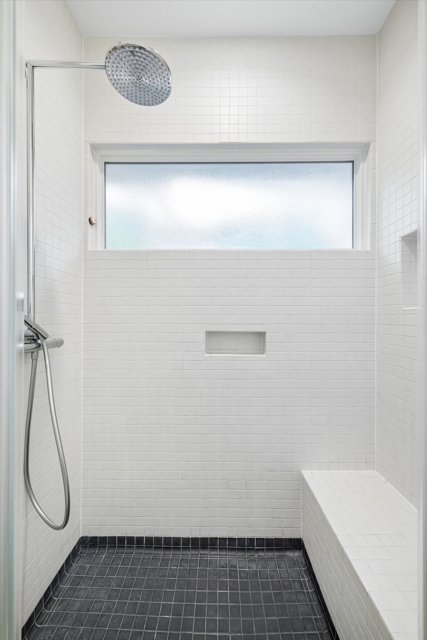 1603 Fulton Street Houston, TX 77009 - Photo 22 of 28 Calm and serene primary shower.