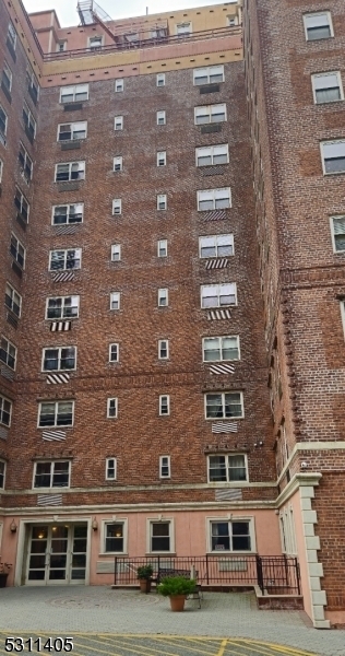 70 South Munn Avenue, Unit 602 East Orange, NJ 07018 - Photo 10 of 10