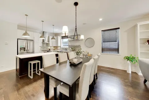 $825,000 | 1019 North Honore Street, Unit 1, Chicago, IL 60622