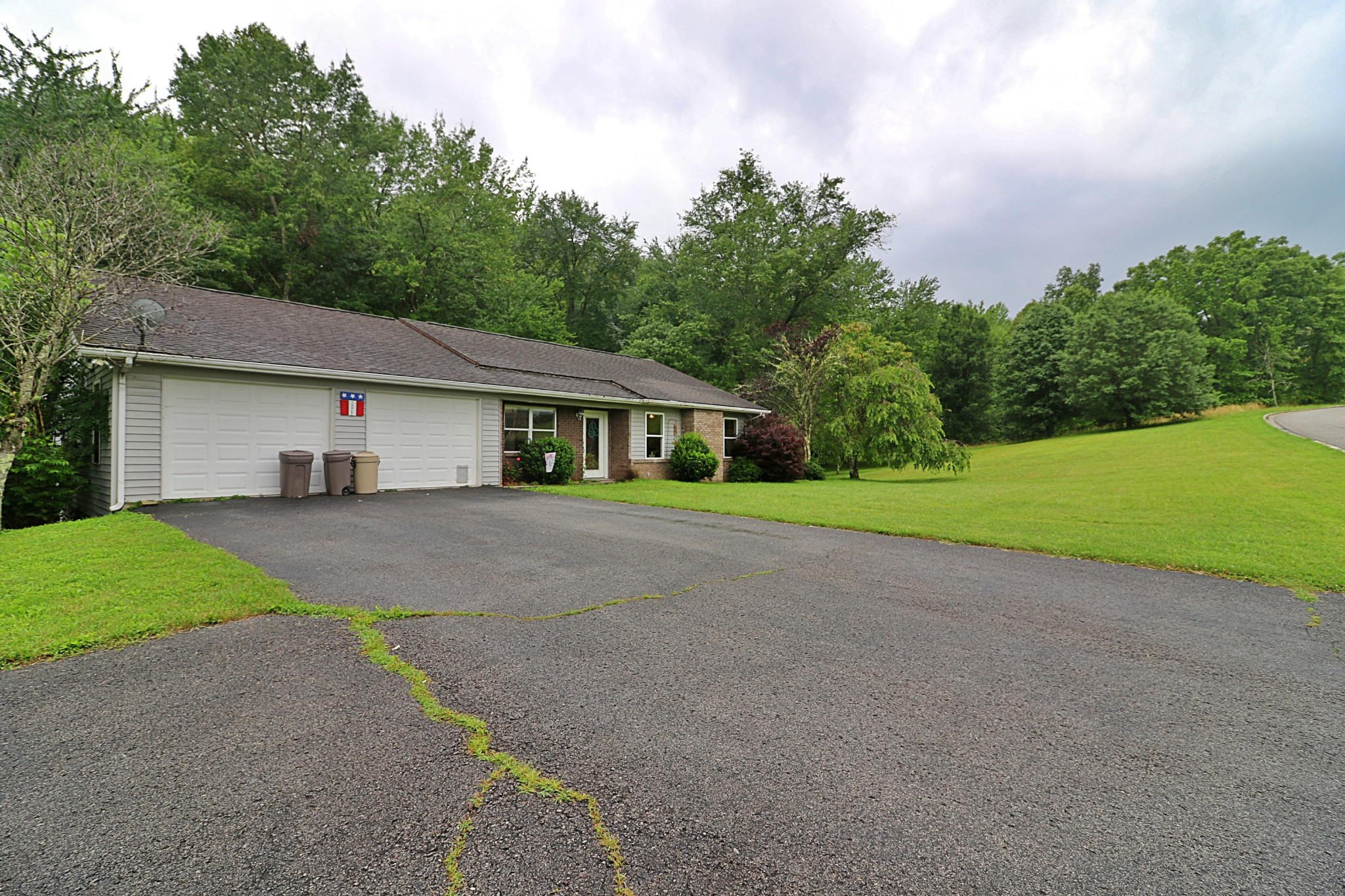 575 Grave Hill Road Oneida, TN 37841 - Photo 27 of 28 Gallery Image 27