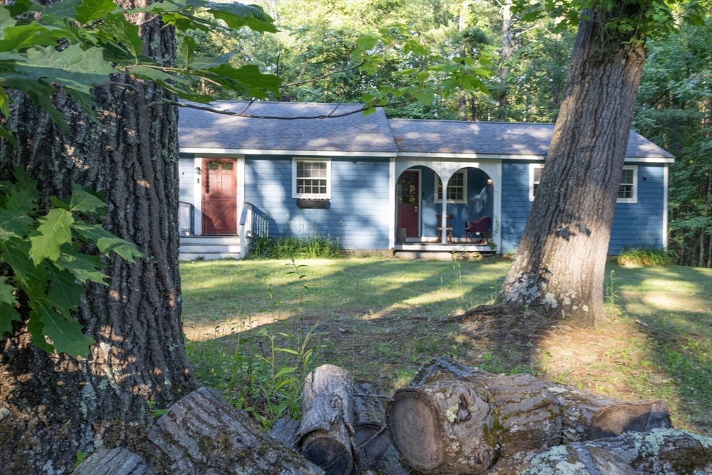 203 Wallace Hill Road Townsend, MA 01469 - Photo 2 of 17