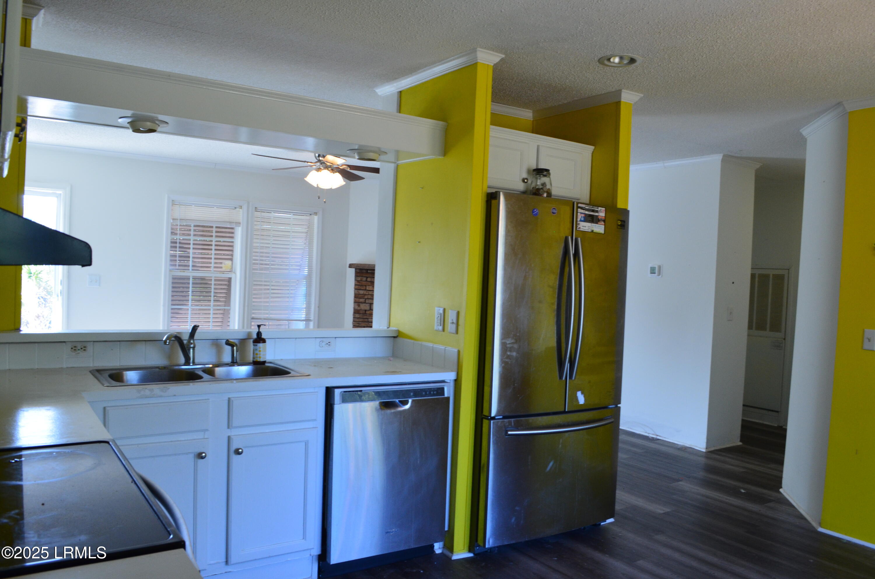 32 Gazebo Road St. Helena Island, SC 29920 - Photo 13 of 53 Kicthen, Living, Dining Combo