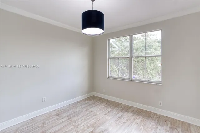 $3,900 | 3755 Southwest 50th Street, Hollywood, FL 33312