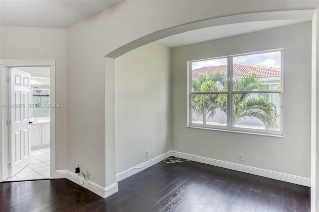 $3,900 | 3755 Southwest 50th Street, Hollywood, FL 33312