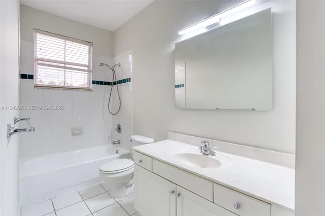 $3,900 | 3755 Southwest 50th Street, Hollywood, FL 33312