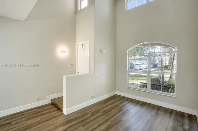 $3,900 | 3755 Southwest 50th Street, Hollywood, FL 33312