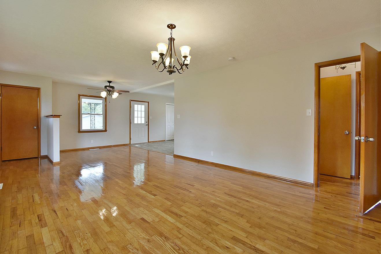 8013 Sharp Road Powell, TN 37849 - Photo 5 of 16 DSC_8991