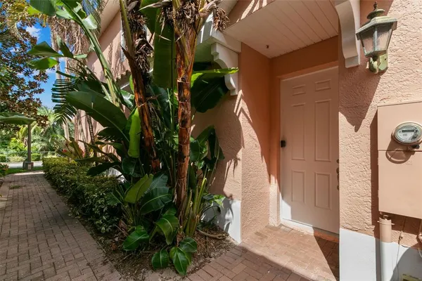 $4,500 | 24 Mangrove Point, St. Petersburg, FL 33705
