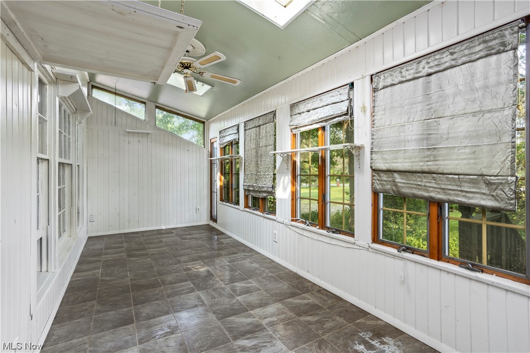 38650 Johnnycake Ridge Road Willoughby, OH 44094 - Photo 4 of 34 Come and relax and watch the world go by