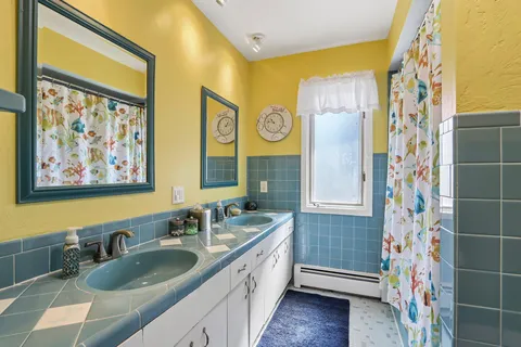 $599,900 | 8755 North Pelham Parkway, Bayside, WI 53217
