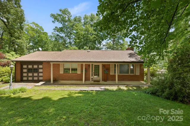 $305,200 | 41 Deep Woods Road, Mills River, NC 28759