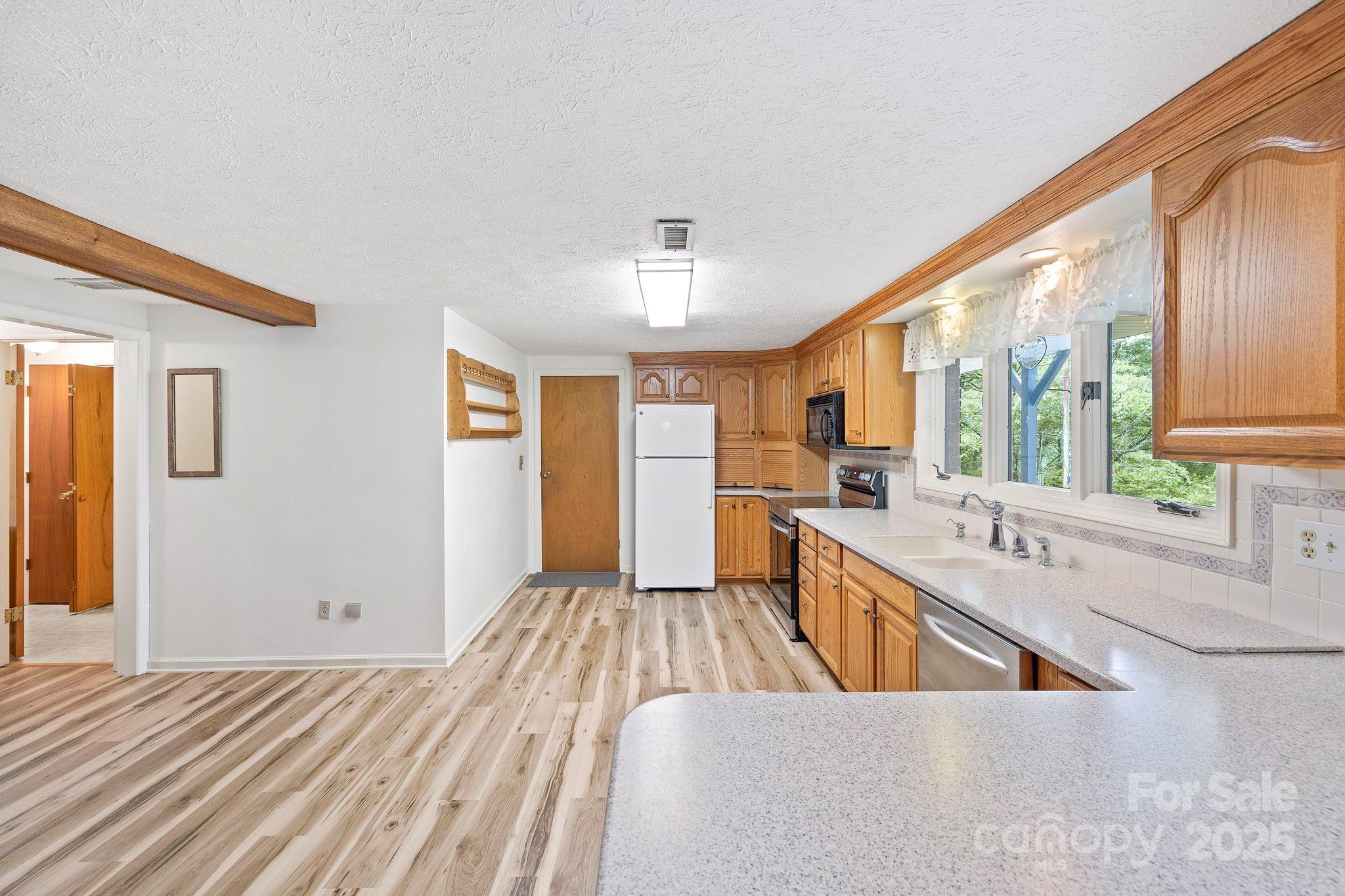 41 Deep Woods Road Mills River, NC 28759 - Photo 11 of 27